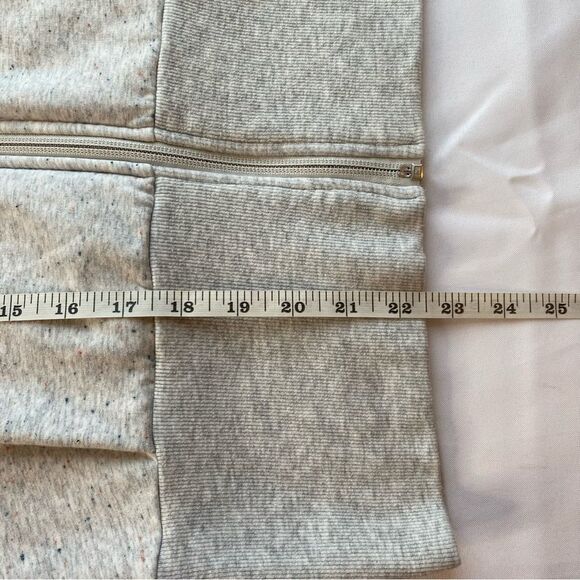 Athleta Heather Gray Speckled Balance Sweatshirt Size Small - Picture 13 of 13